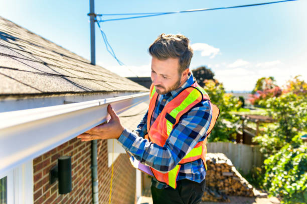 Best Roof Moss and Algae Removal  in Spanish Fort, AL